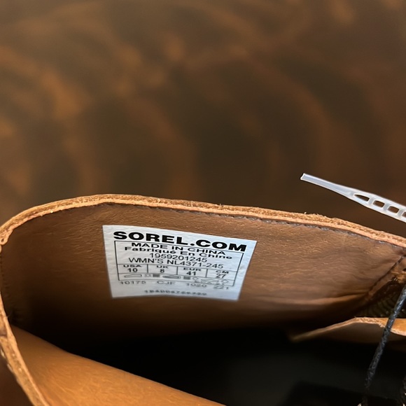 Sorel
Joan of Arctic Waterproof Leather Wedge Zip Booties - Picture 6 of 16